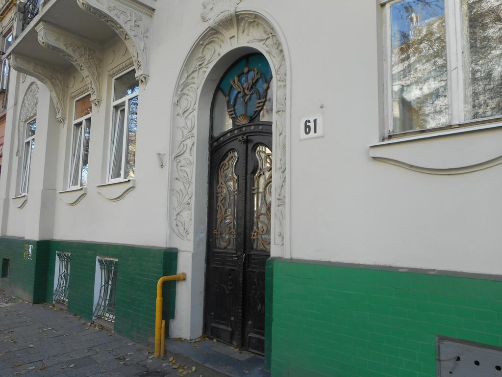 Hostel Q ,15 Хв До Жд Вокзалу Lviv Exterior photo